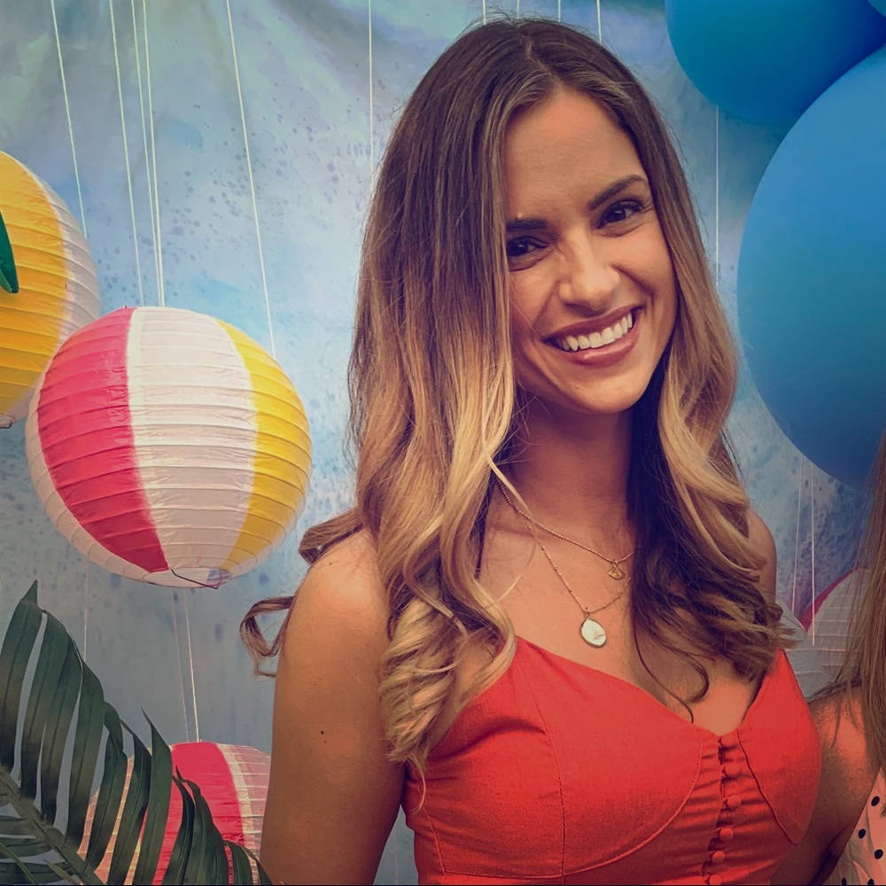 Meet your Posher, Andrea